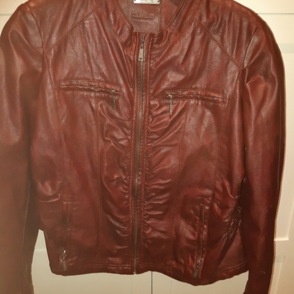 1X MBLM Faux Leather Collarless Ruched Jacket - Picture 6 of 16